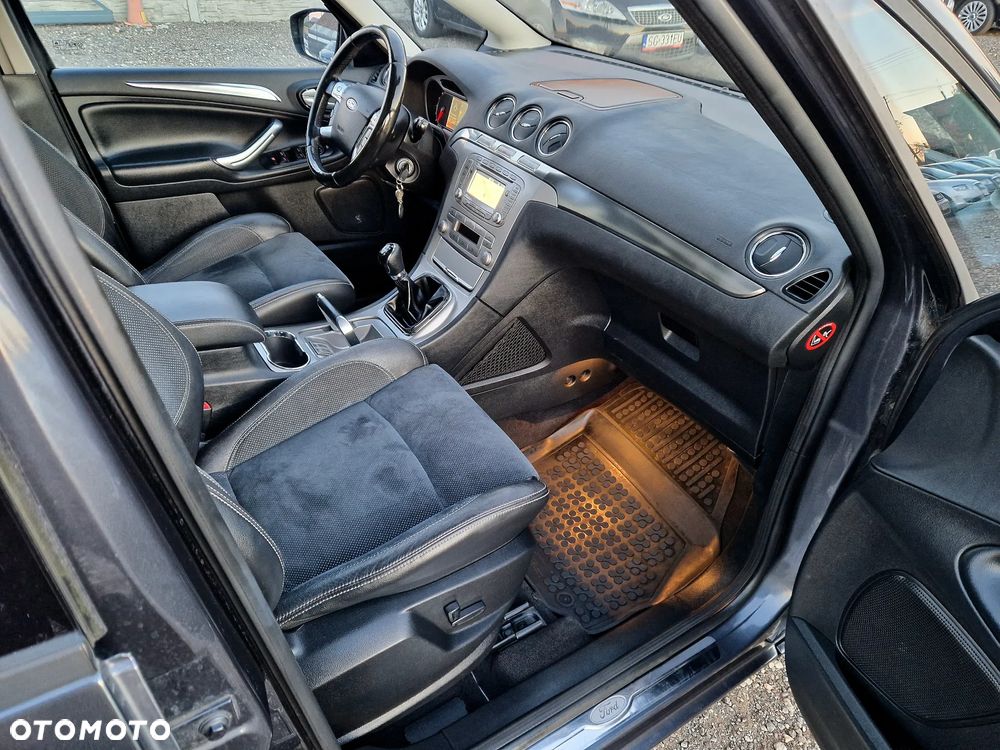 Ford S-Max 2.0 Titanium - 15