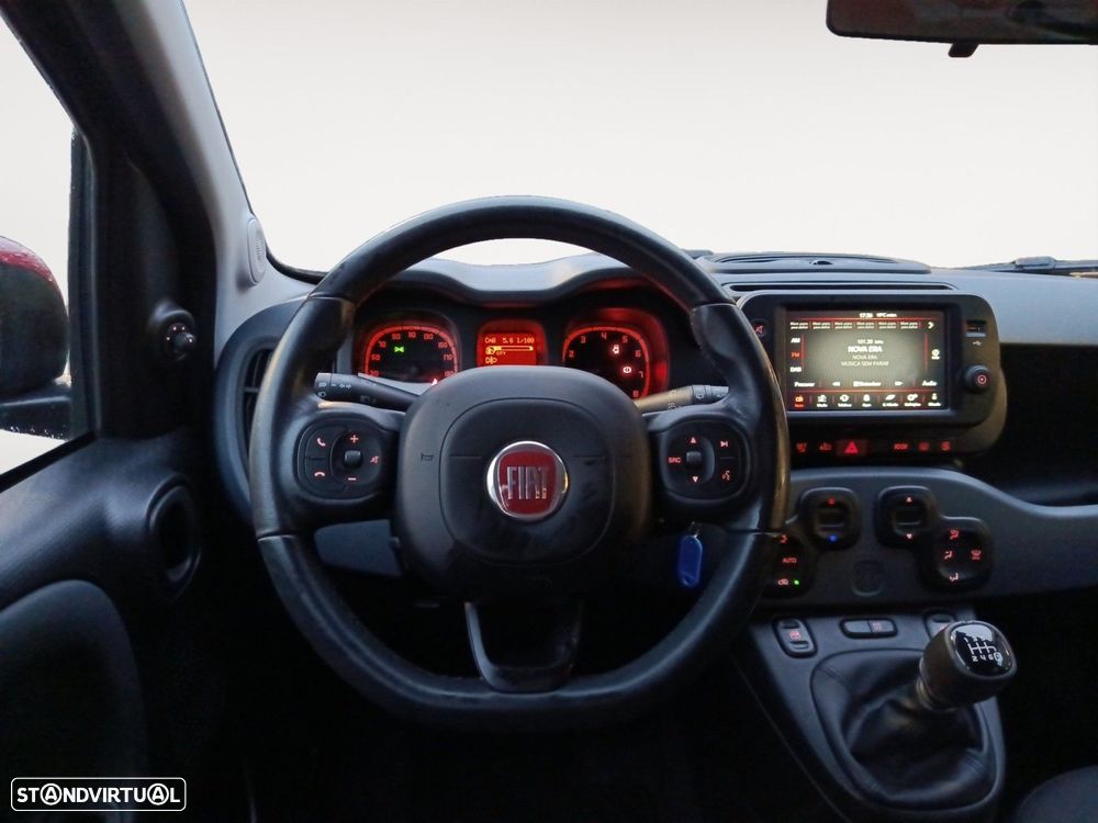 Fiat Panda 1.0 Hybrid (RED) - 12