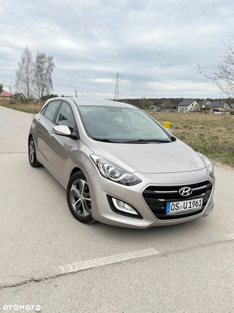 Hyundai i30 blue 1.6 CRDi Classic Navigation - 9