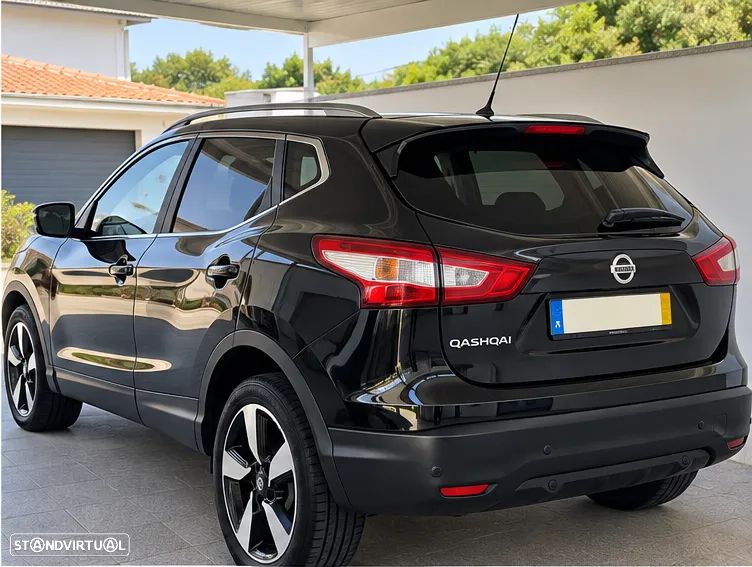 Nissan Qashqai - 2