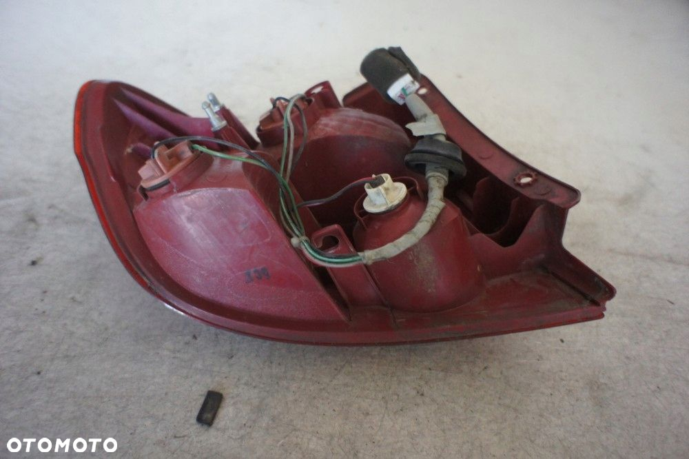 HYUNDAI GETZ LAMPA PRAWY TYŁ - 4