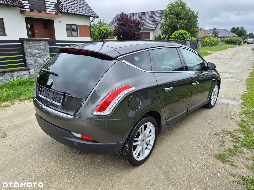 Lancia Delta 1.4 T-Jet Silver - 3