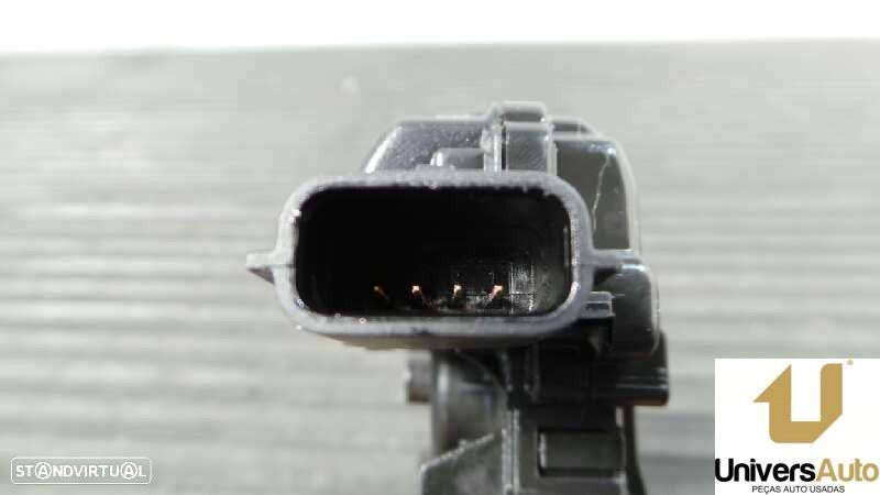 FECHADURA MALA / PORTA TRASEIRA RENAULT CAPTUR 2017 -905039428R - 2