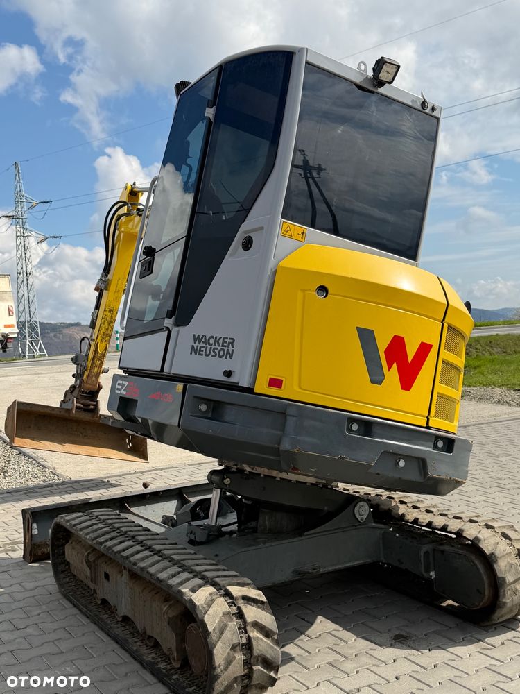 Wacker Neuson EZ36 - 17