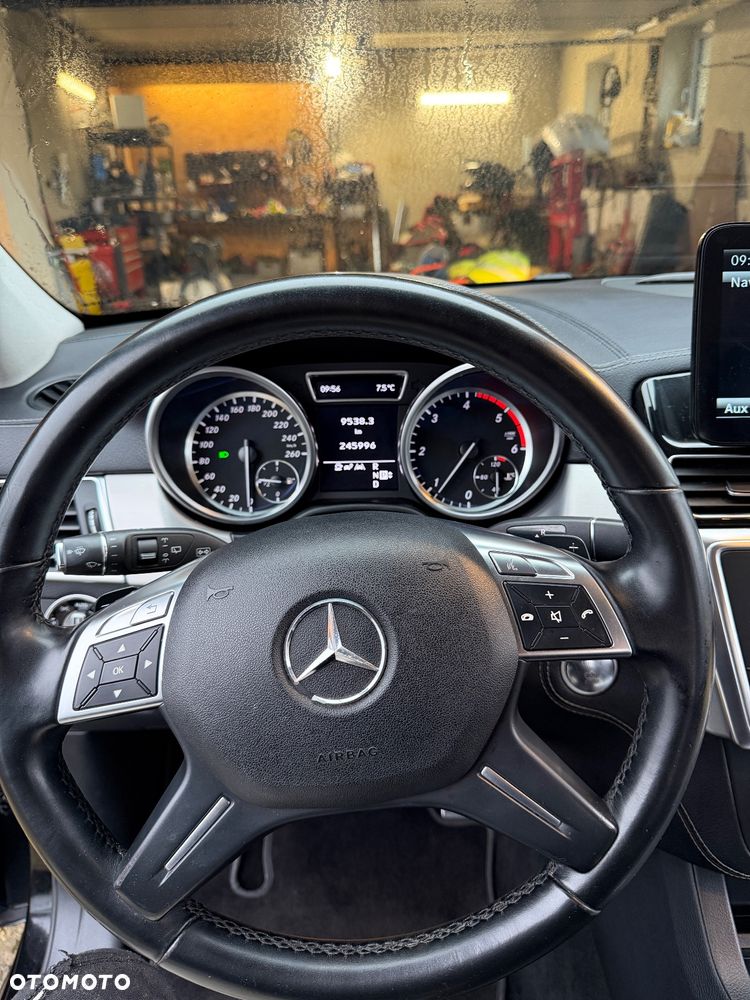 Mercedes-Benz ML 350 BlueTEC 4-Matic - 14