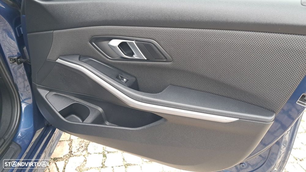 BMW 330 e Corporate Edition Auto - 53