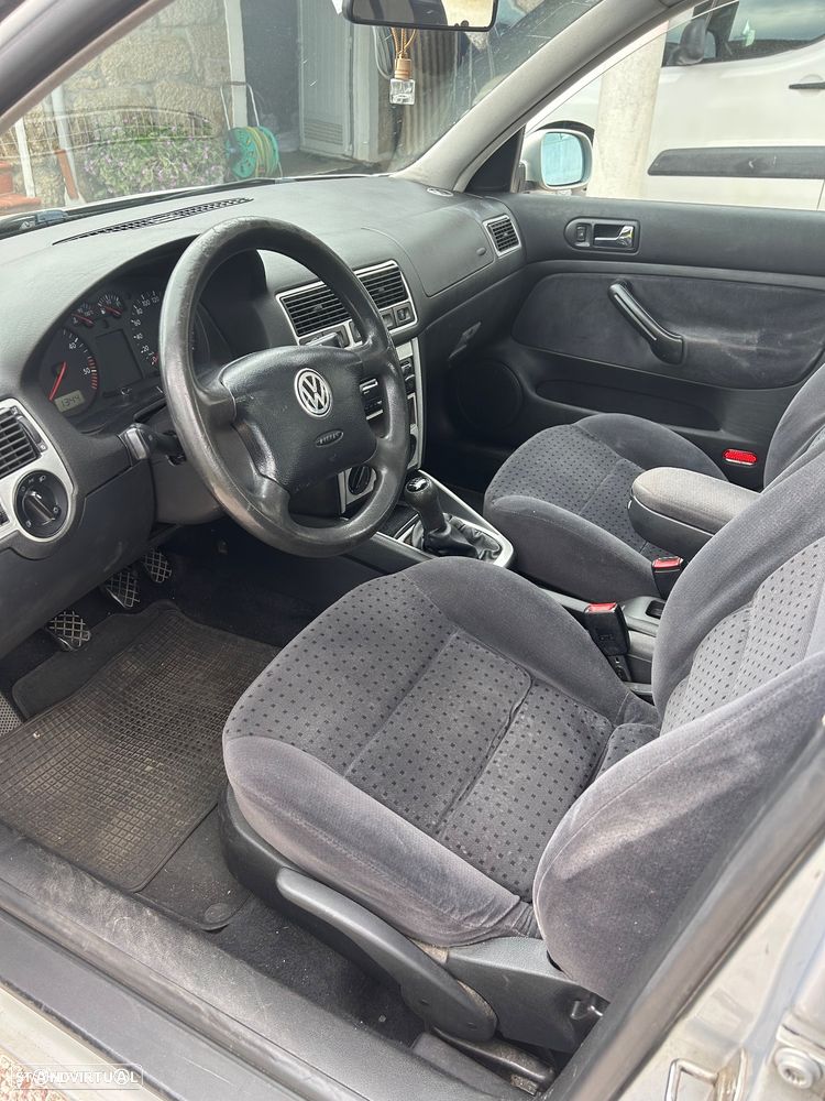 VW Golf - 5