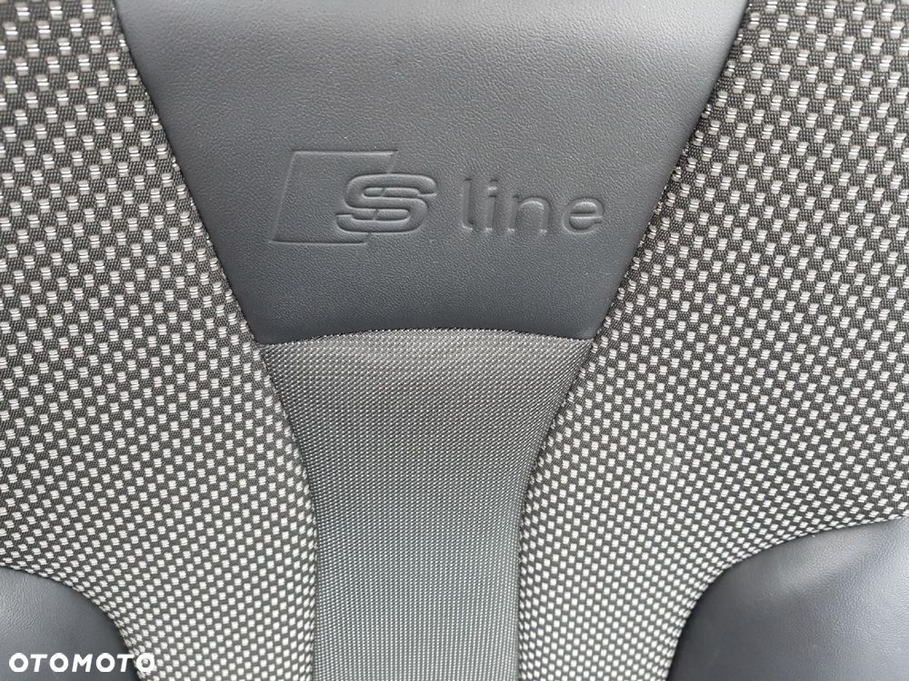 AUDI A3 8V 13-16r S-LINE HB FOTELE PÓŁSKÓRY KANAPA 3D - 2