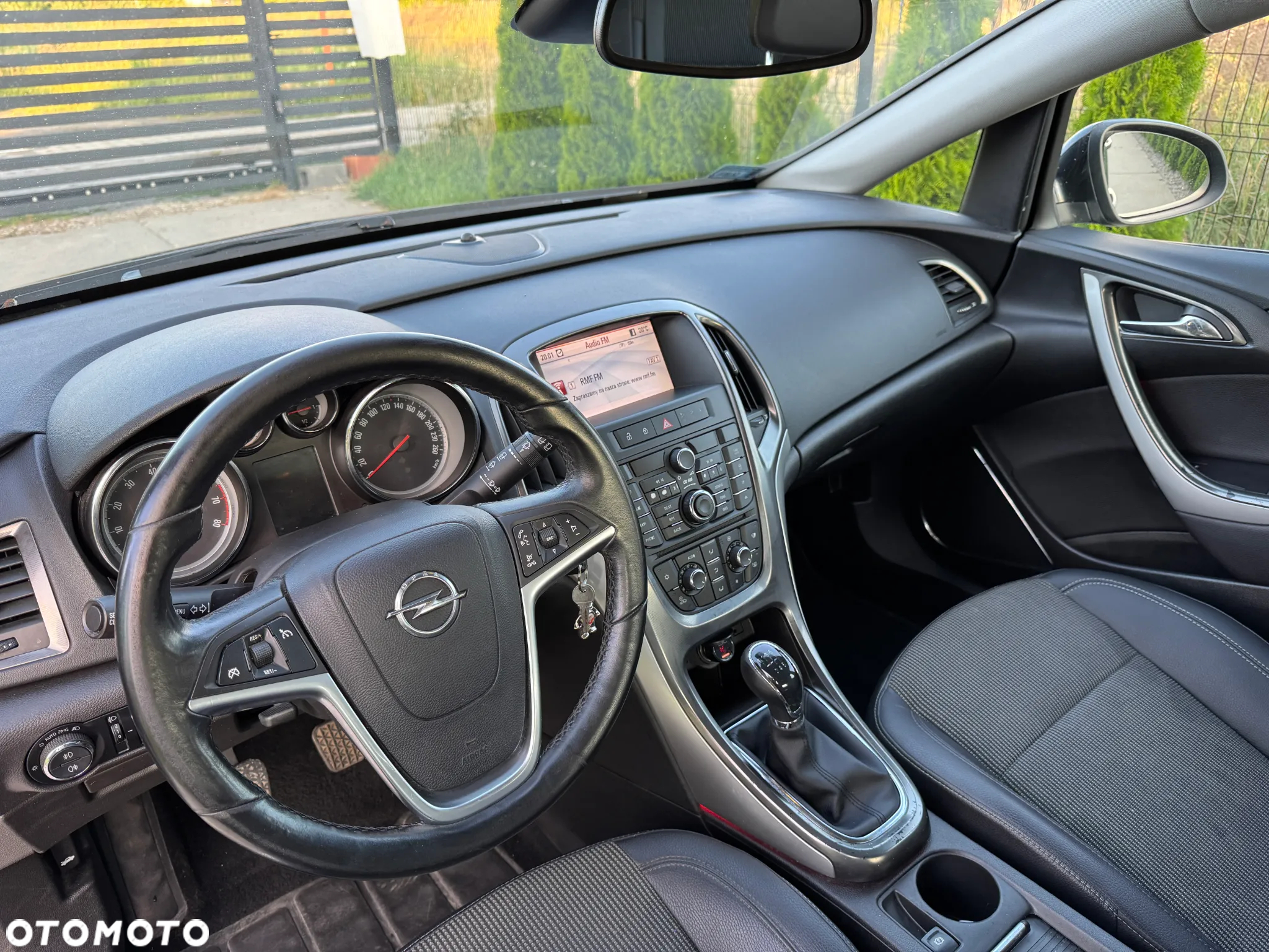 Opel Astra IV 1.4 T Cosmo - 17