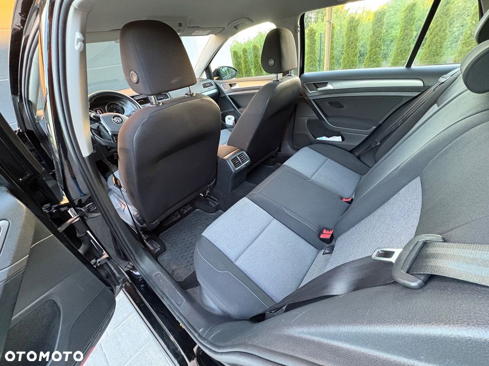 Volkswagen Golf 1.2 TSI BMT Comfortline - 9