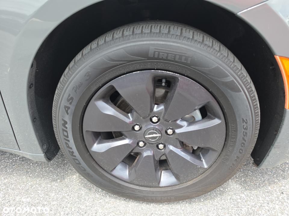 Chrysler Pacifica - 19