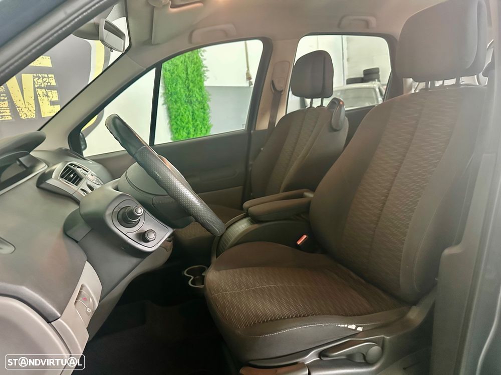 Renault Scénic 1.9 dCi FAP Dynamique - 11