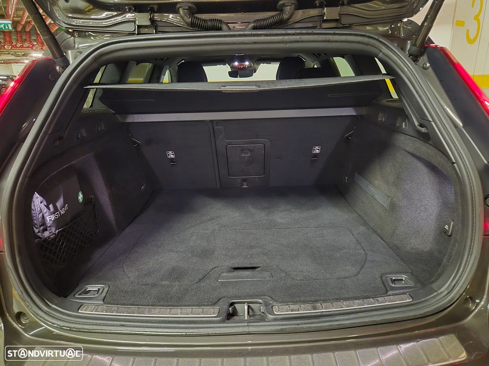 Volvo V60 2.0 D3 R-Design Geartronic - 37