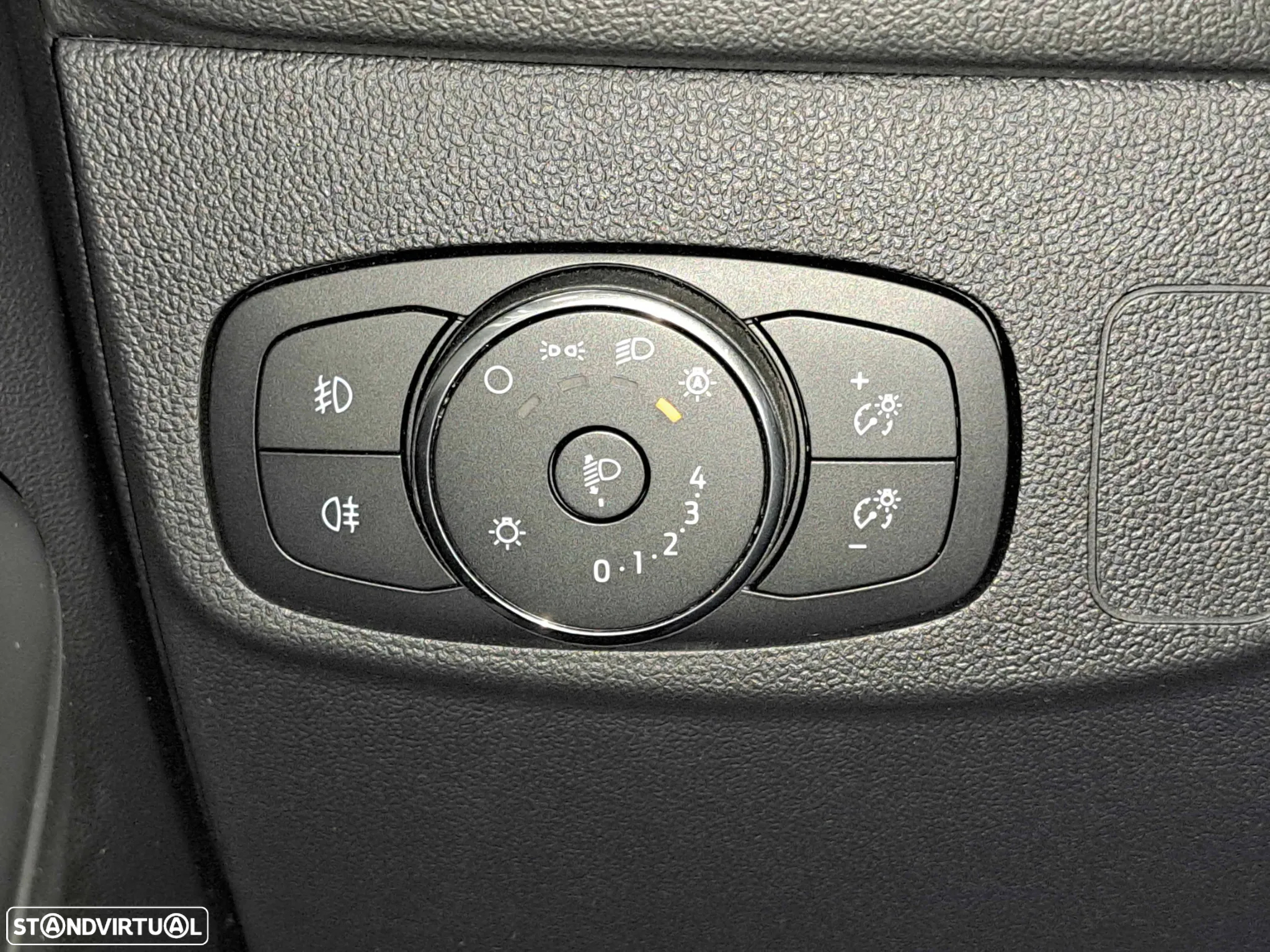 Ford Focus 1.0 EcoBoost MHEV ST-Line - 10