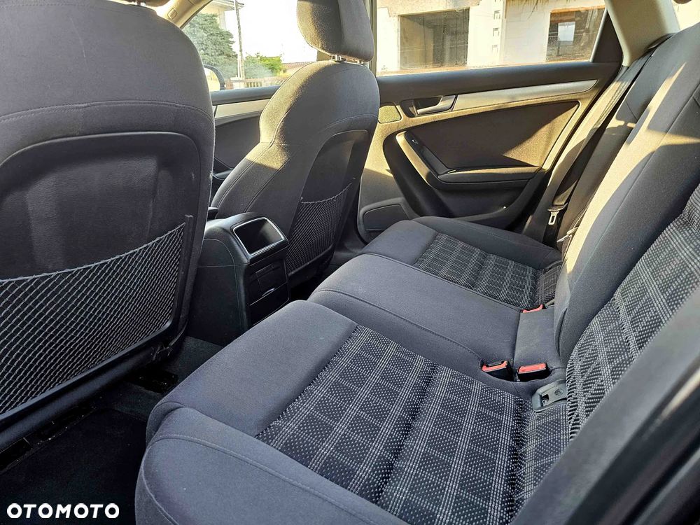 Audi A4 Avant 2.0 TDI DPF quattro Attraction - 13