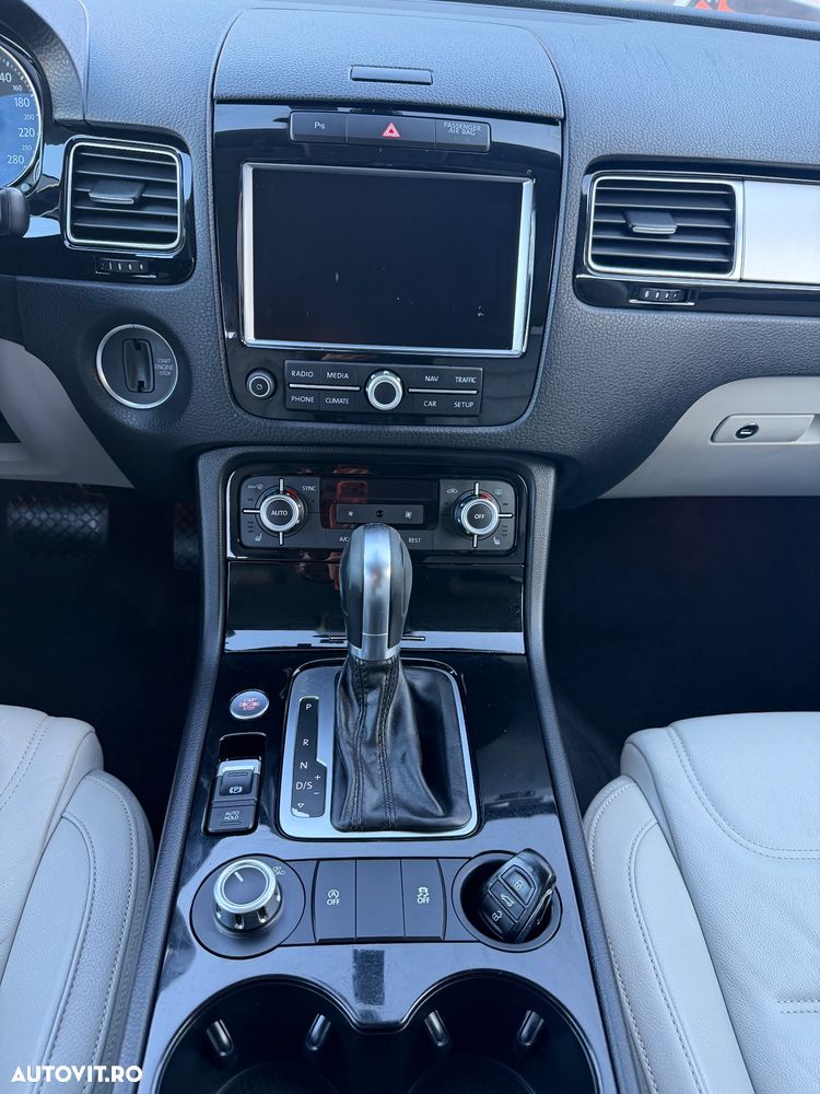 Volkswagen Touareg 3.0 V6 TDI Blue Motion DPF Automatik - 6