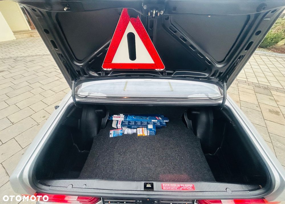 Mercedes-Benz W201 (190) - 23