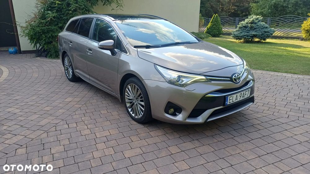 Toyota Avensis 1.8 Premium - 1
