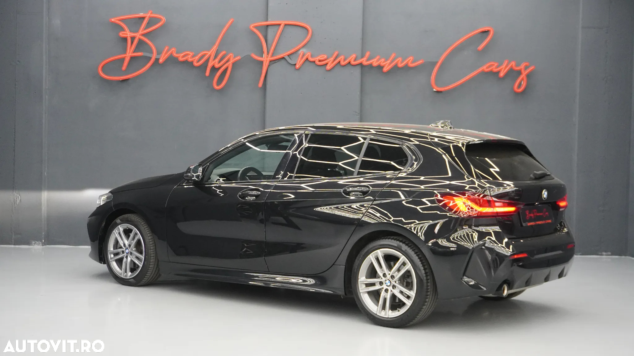 BMW Seria 1 118i Aut. M Sport - 26