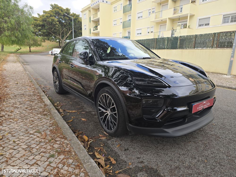 Porsche Macan Electric - 6