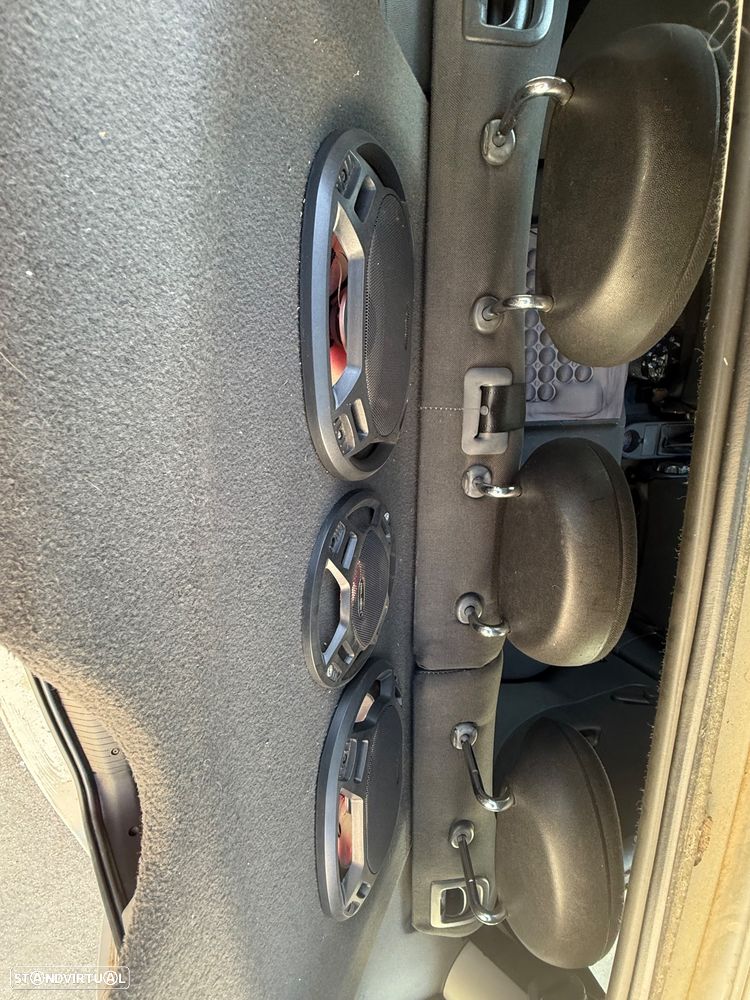 Opel Corsa 1.2 Twinport Silver - 8