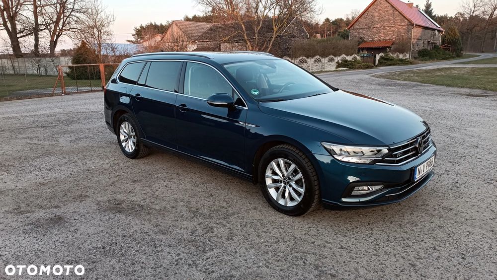 Volkswagen Passat Variant 2.0 TDI SCR DSG Business - 5