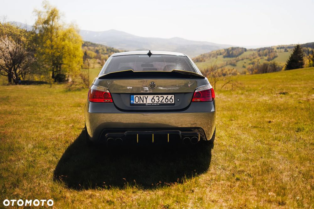 BMW Seria 5 - 12