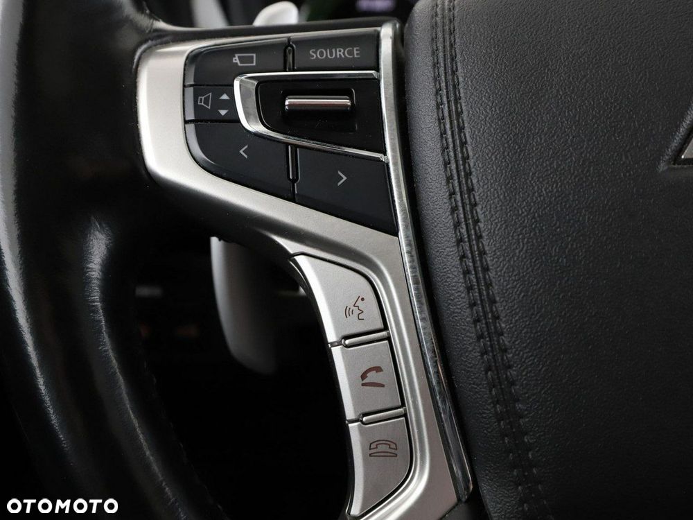 Mitsubishi Outlander Instyle NAVI - 33