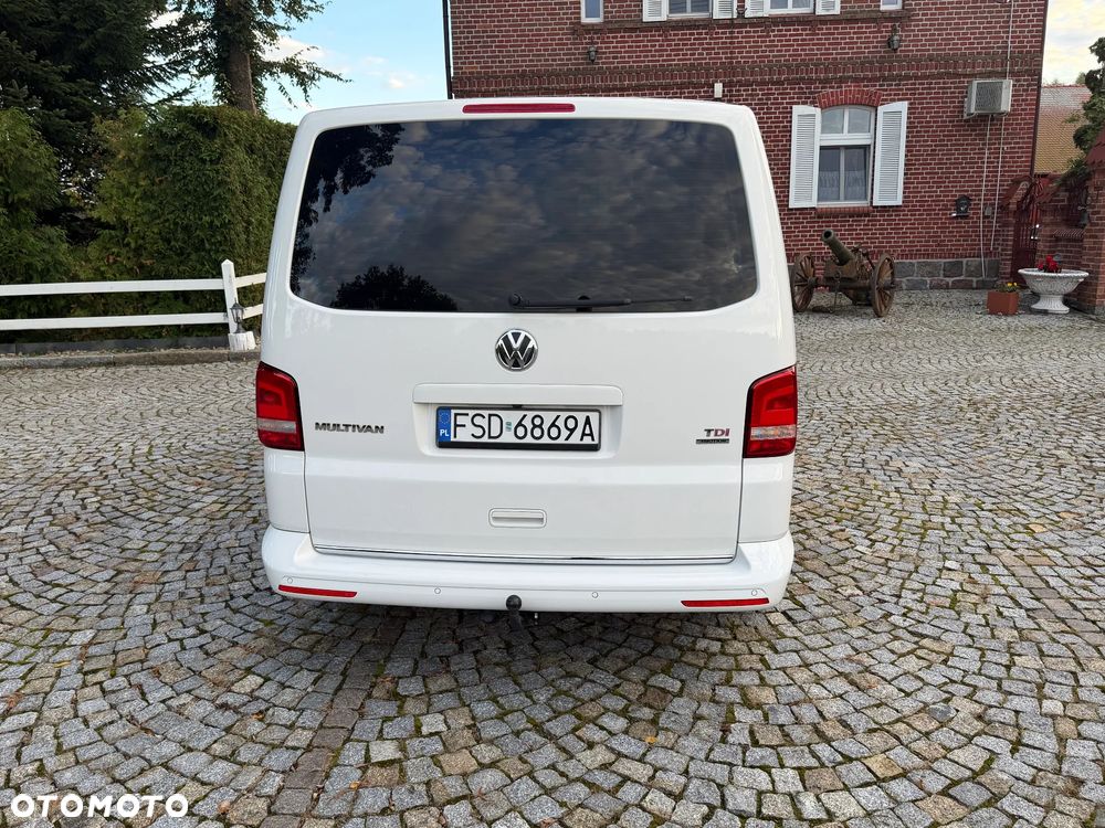Volkswagen Multivan - 5