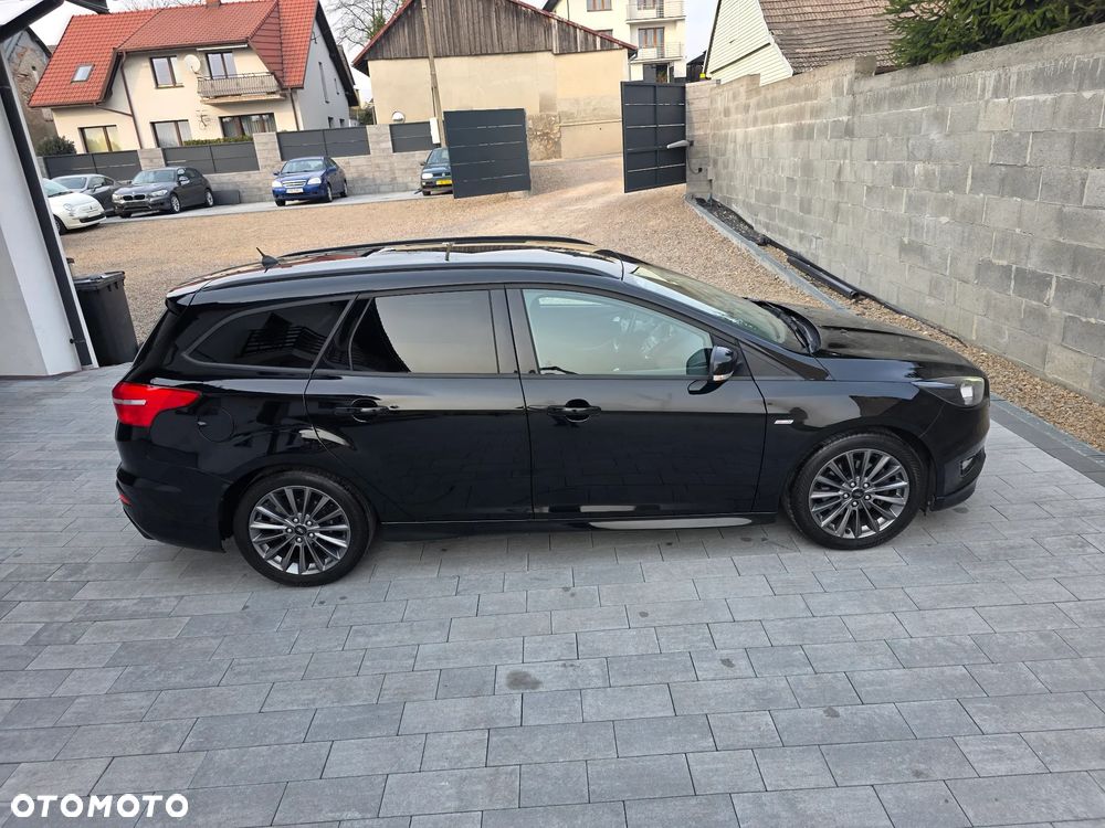 Ford Focus SW - 10