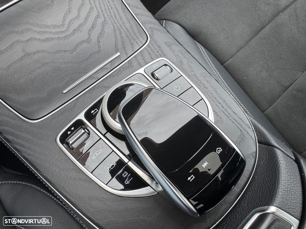 Mercedes-Benz E 300 de AMG Line - 27