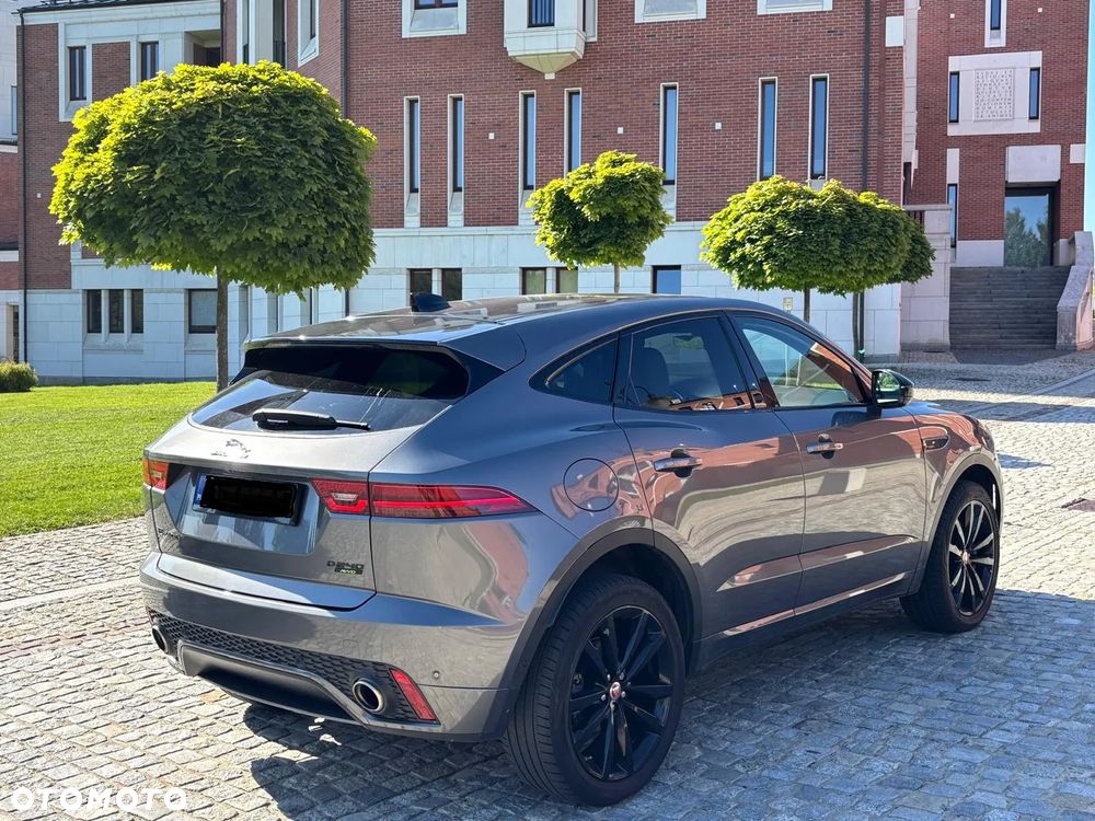 Jaguar E-Pace 2.0 i4D AWD R-Dynamic HSE - 2