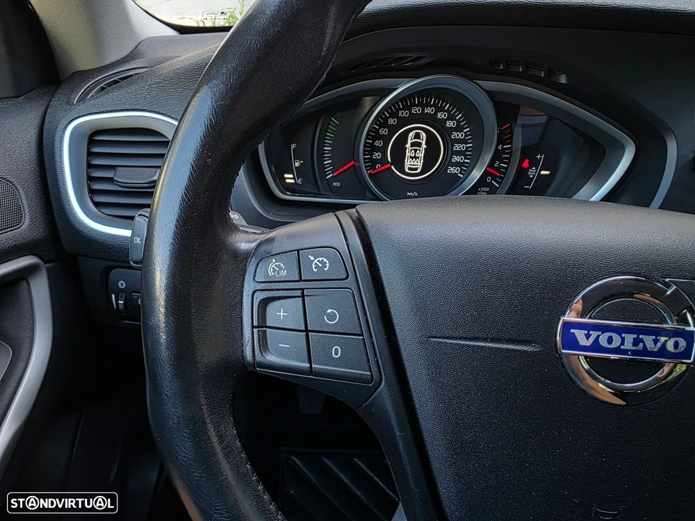 Volvo V40 Cross Country 1.6 D2 Summum - 45