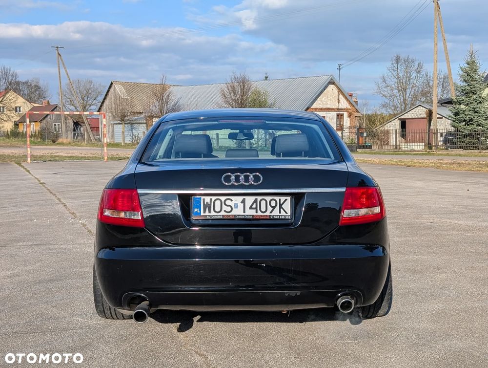 Audi A6 Limousine 2.4 - 12