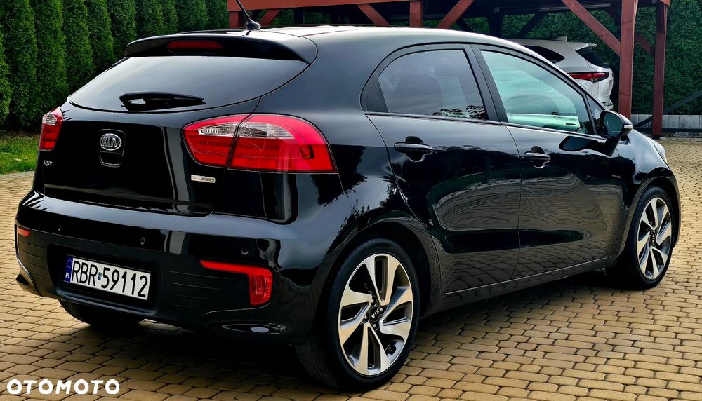 Kia Rio - 10
