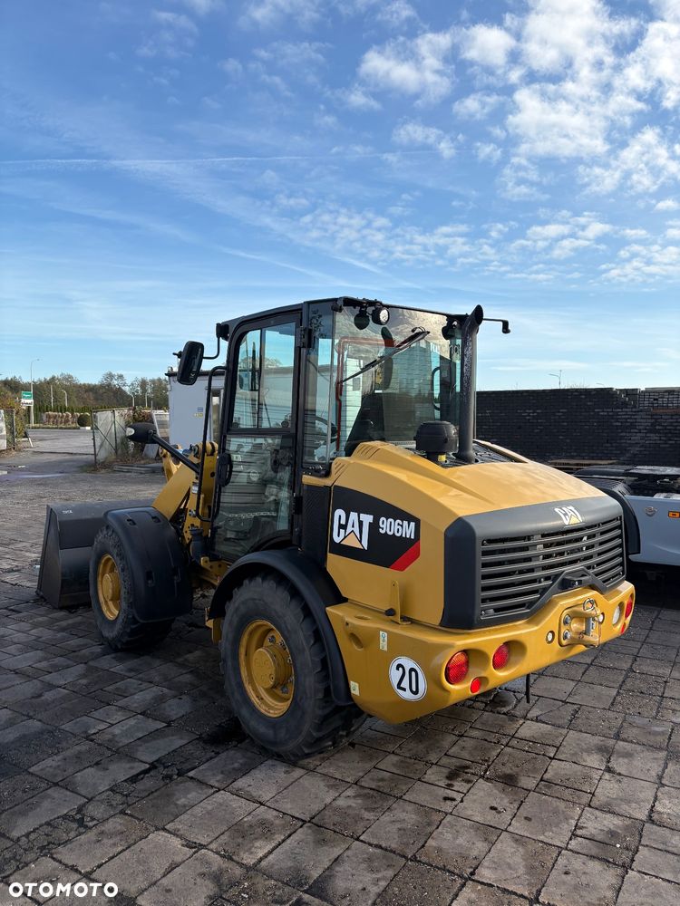 Caterpillar 906M - 1