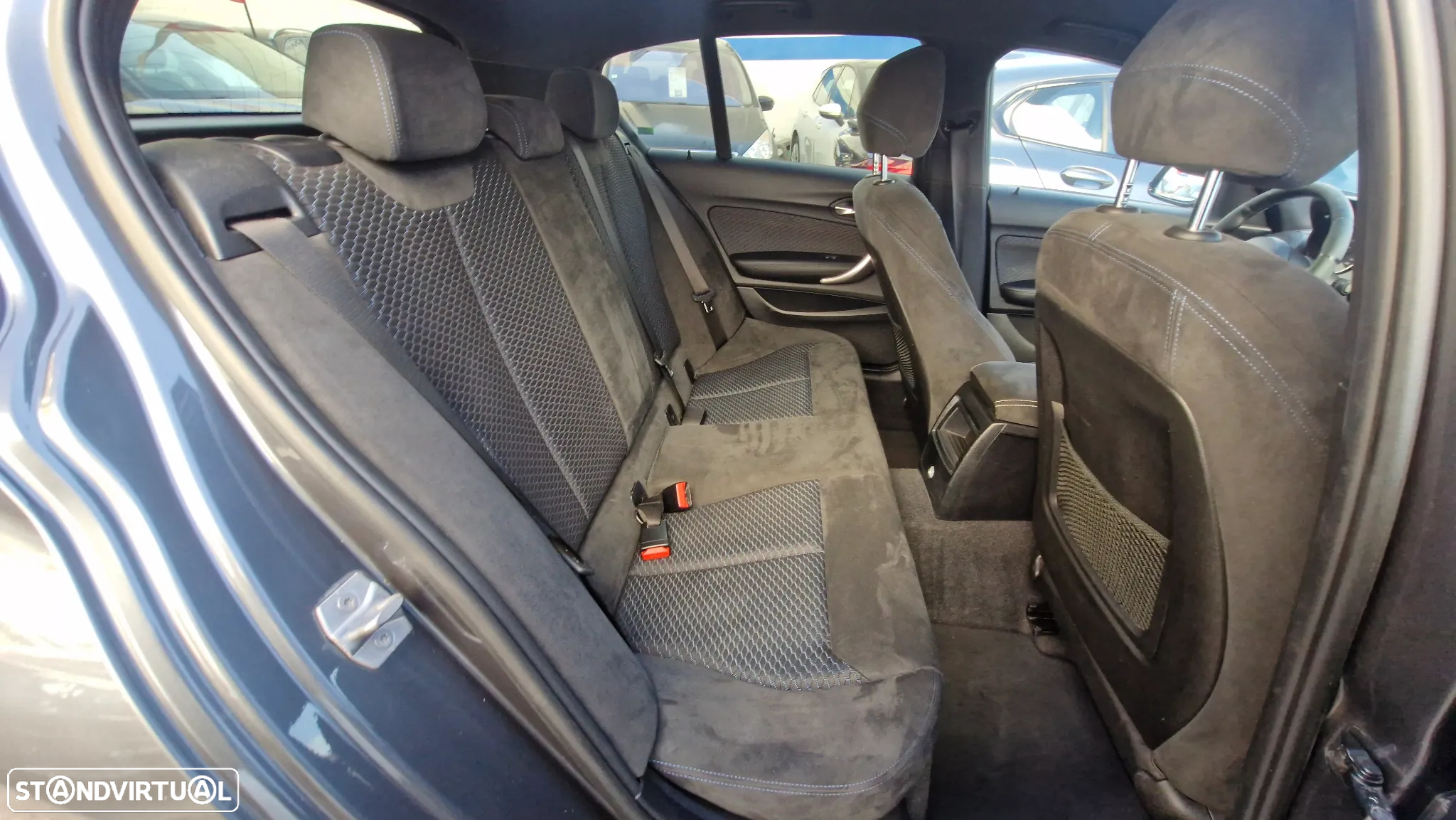 BMW 116 d Corporate Edition M - 12