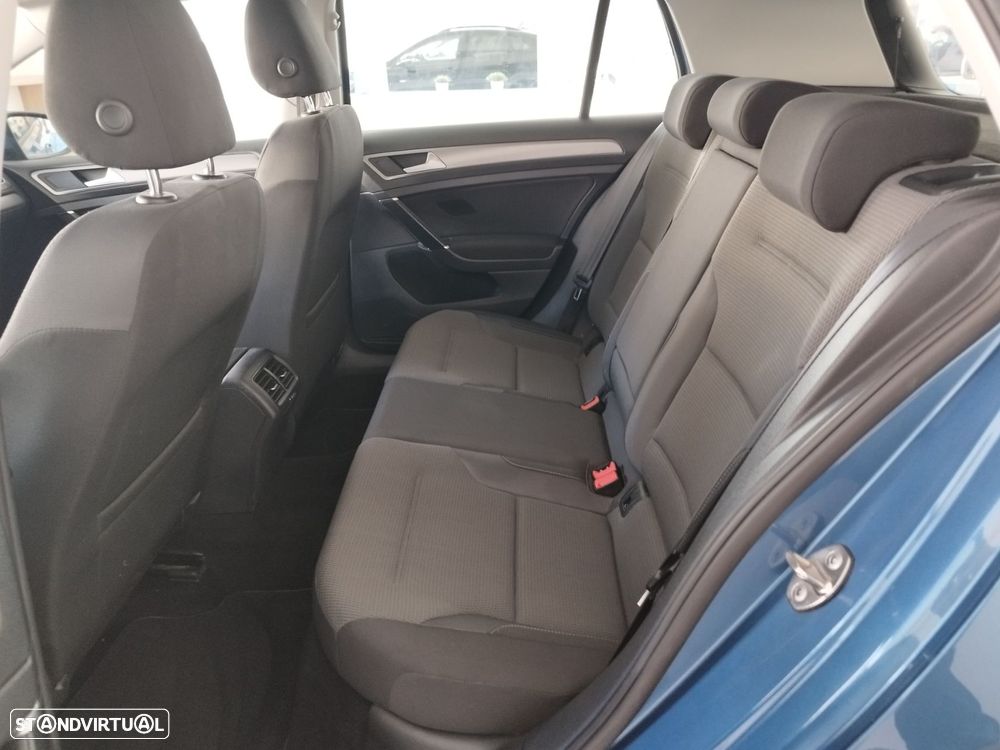 VW Golf 1.2 TSi Confortline - 9