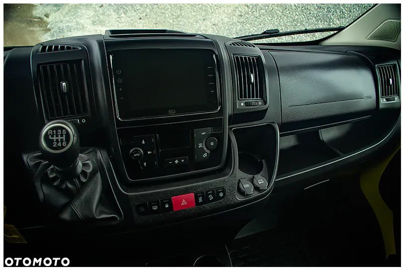 Iveco 35C18 - 30