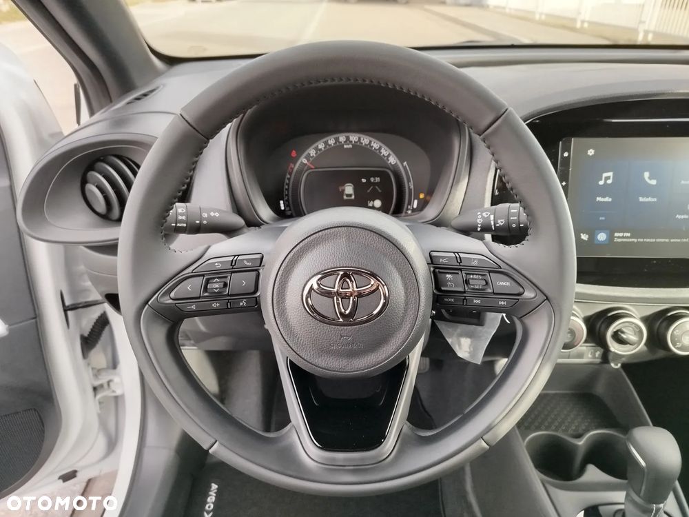 Toyota Aygo X 1.0 VVT-i Comfort CVT - 10