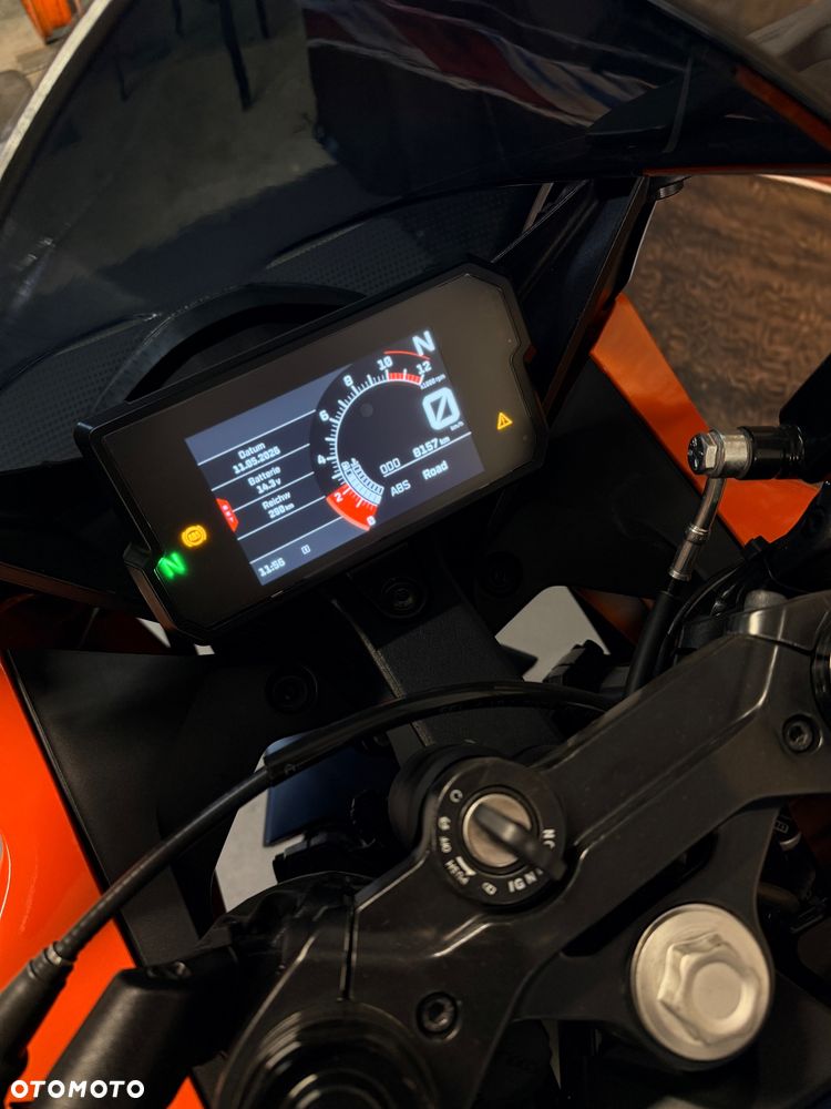 KTM RC 125 - 9