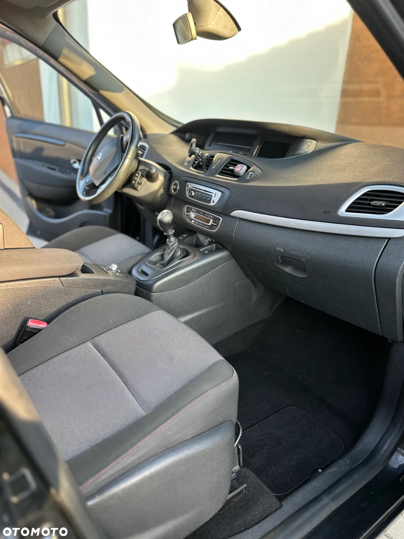 Renault Grand Scenic - 15