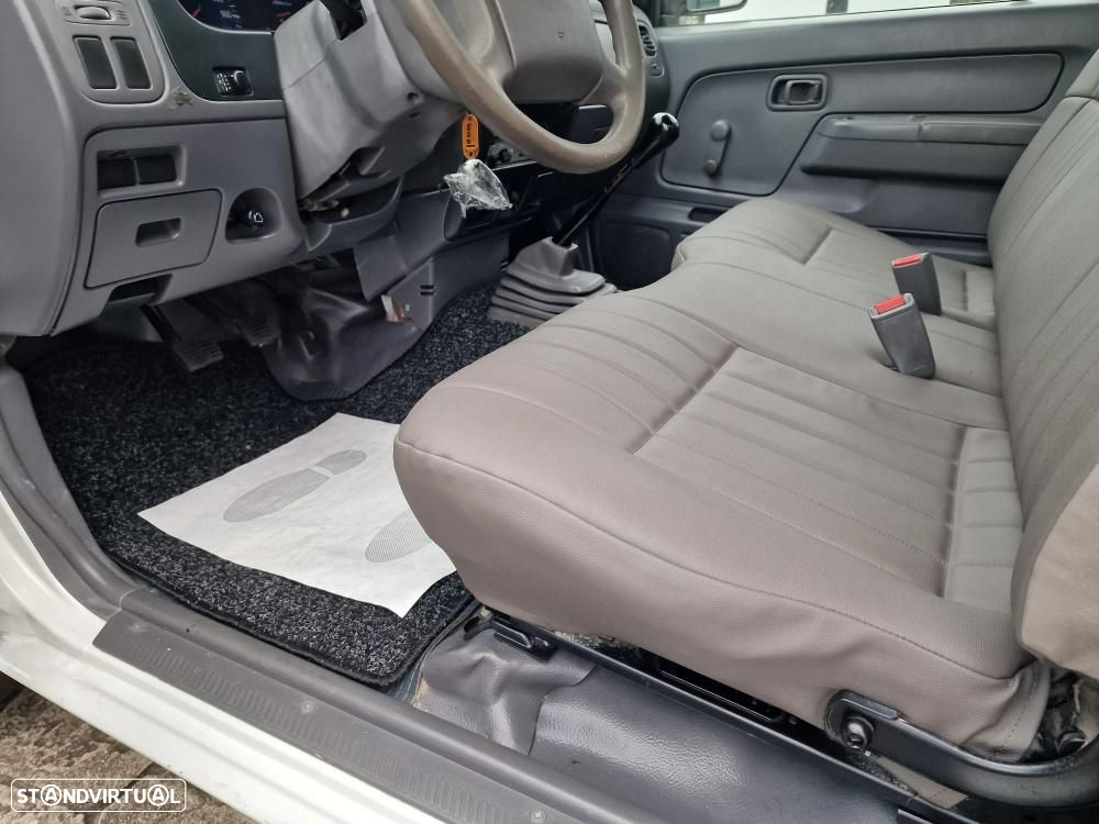 Nissan Pick-Up PICK-UP (D22) 2.5D (83CV) - 11