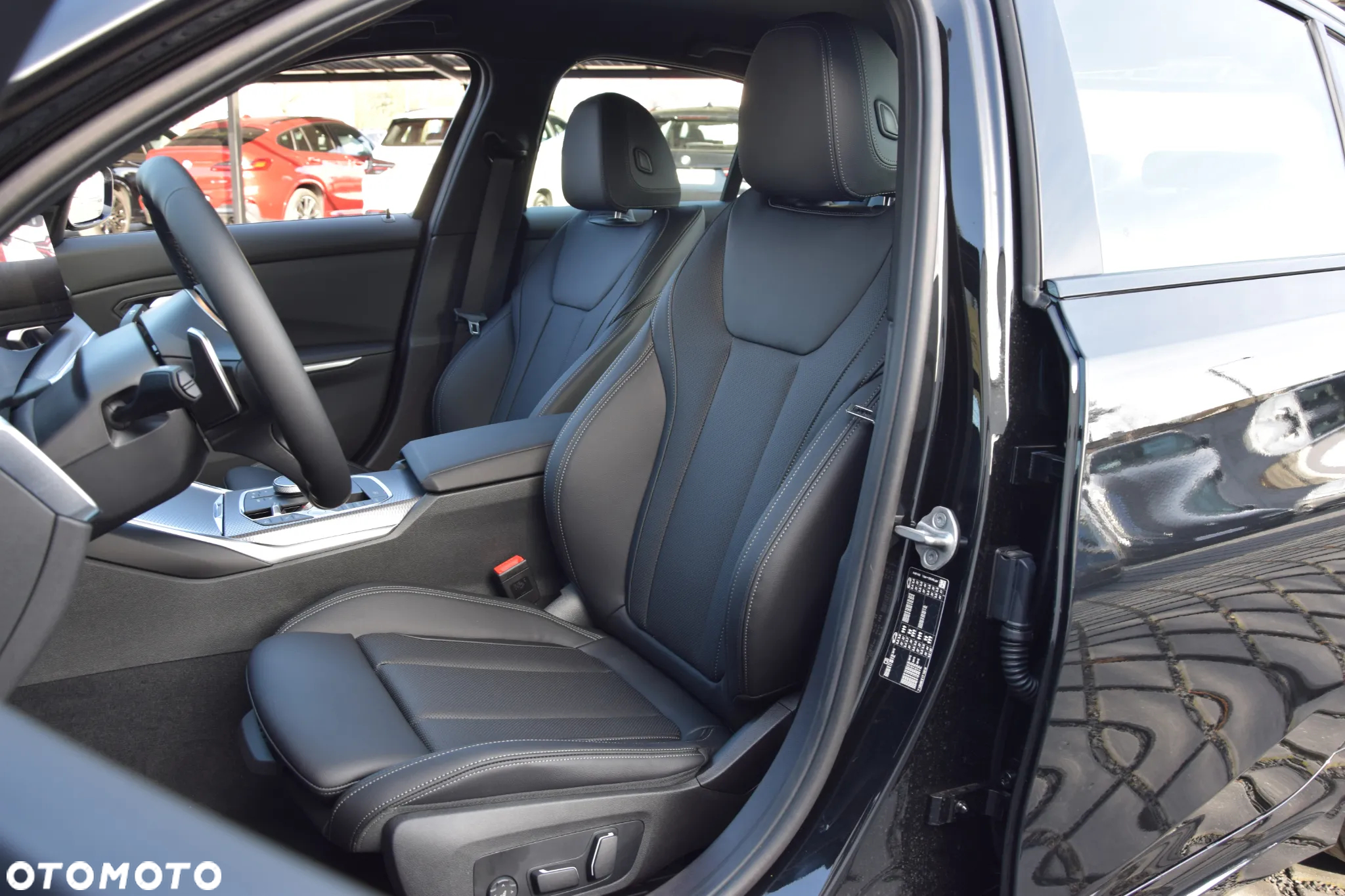 BMW Seria 3 320i M Sport - 8