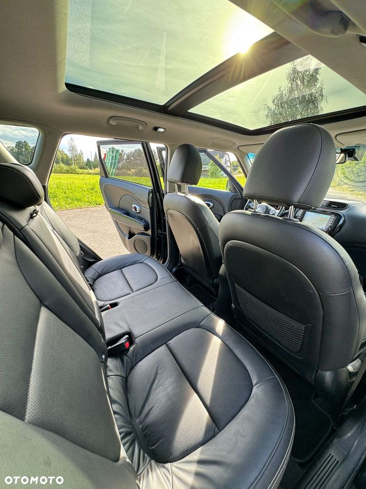 Kia Soul 1.6 CRDI XL DCT - 33