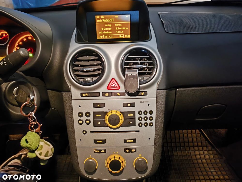 Opel Corsa 1.2 16V Easytronic Cosmo - 28