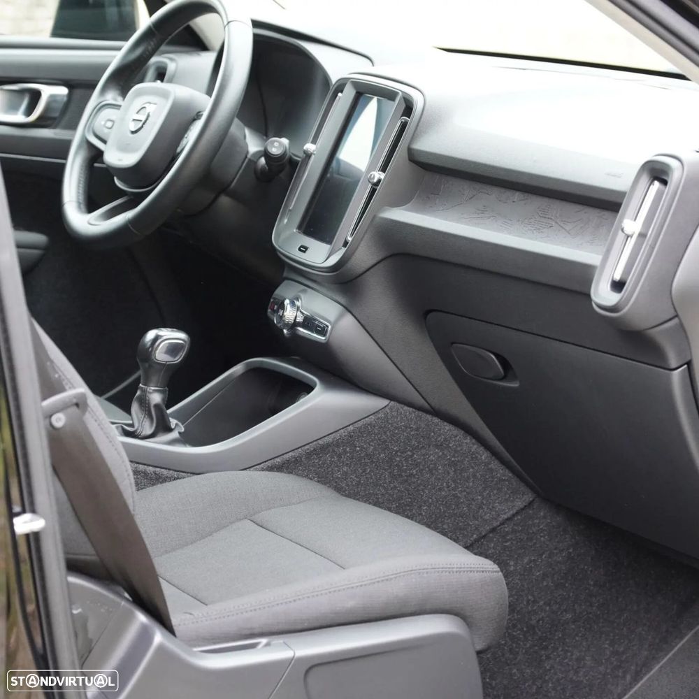 Volvo XC 40 2.0 D3 - 20