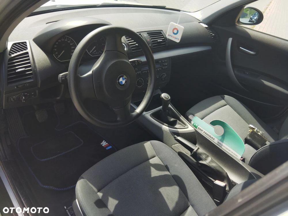 BMW Seria 1 116i - 11
