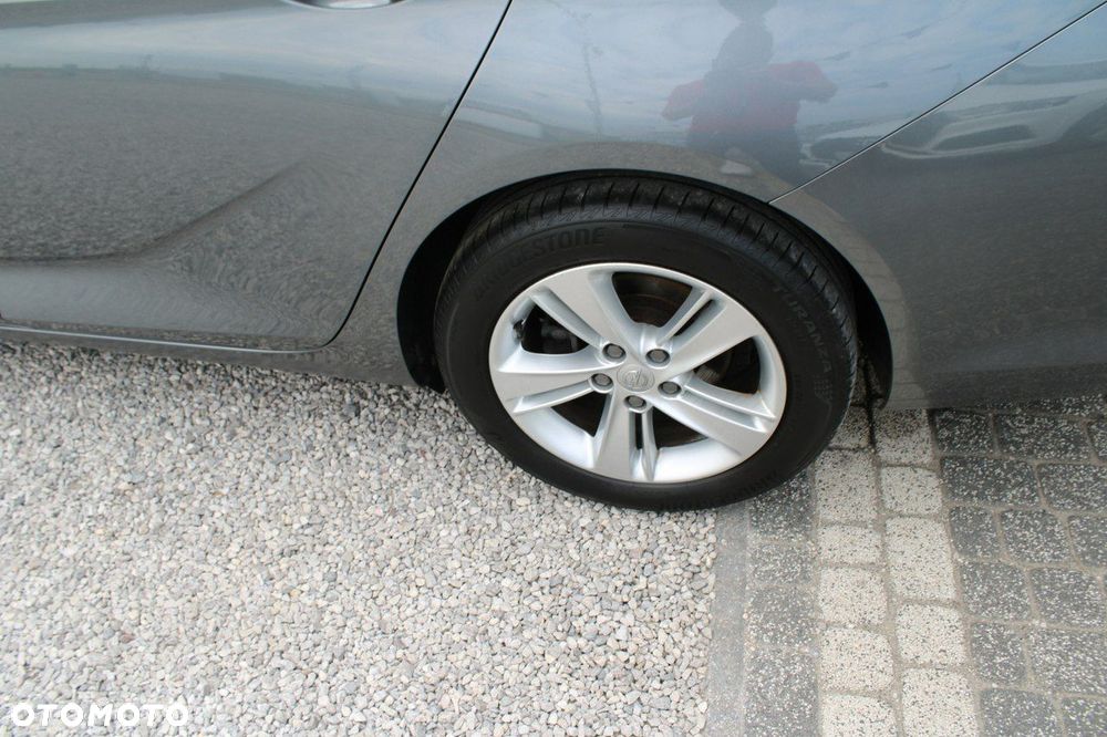 Opel Insignia - 26
