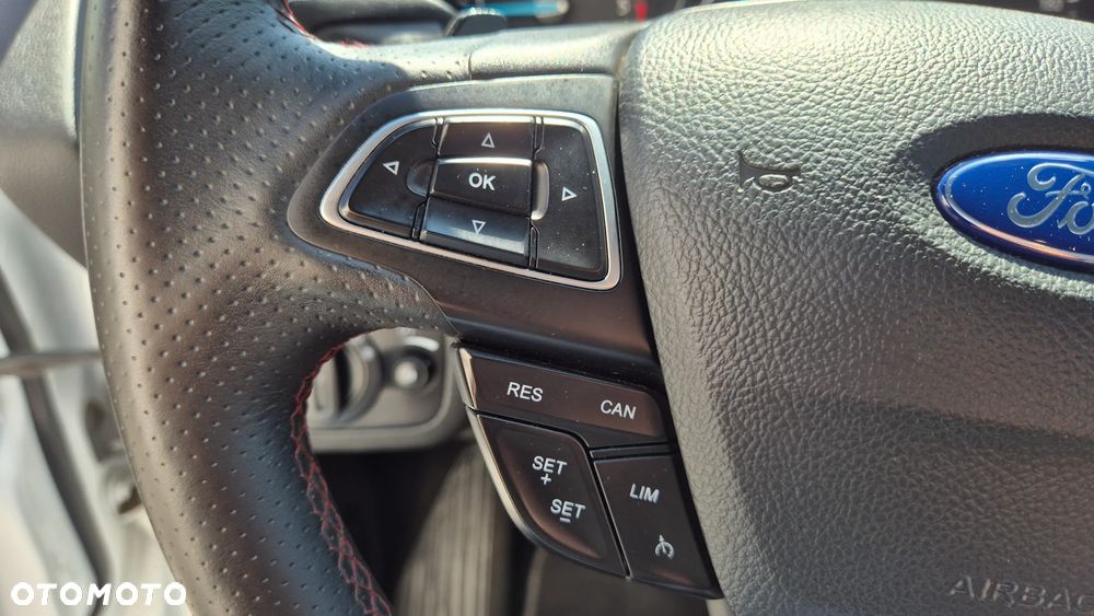 Ford Kuga 2.0 TDCi 4x4 ST-Line - 22